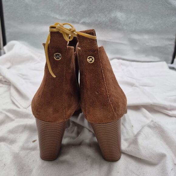 NEW MICHAEL Michael Kors Lottie Suede Ankle Boots brown size 9.5 - Picture 2 of 5